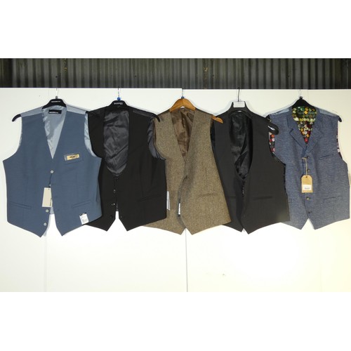 420 - 5 x men's waistcoats size 46 - retail approx £250 - please see pictures for more details