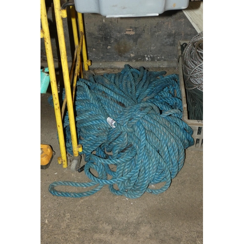 5009 - 1 x length of 16mm diameter rope