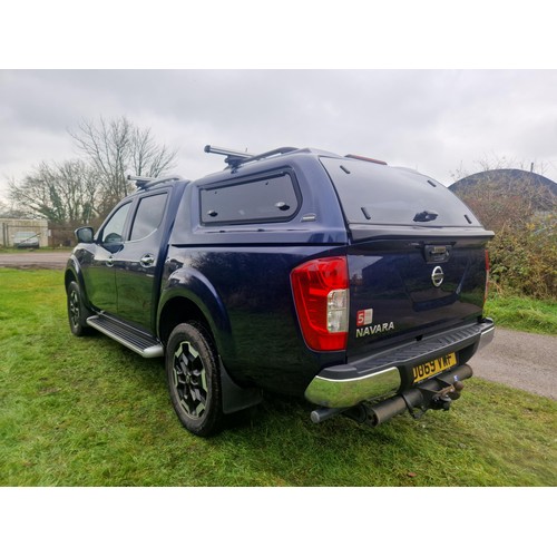 1 - Nissan Navara Tekna DCI fitted with a colour matched Truckman canopy
Registration number: DU69 VWF,
... 