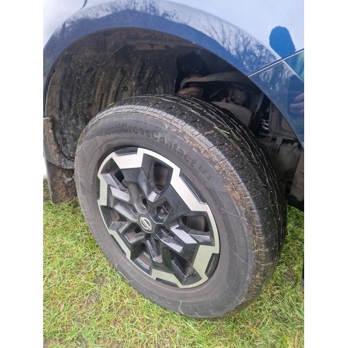 1 - Nissan Navara Tekna DCI fitted with a colour matched Truckman canopy
Registration number: DU69 VWF,
... 