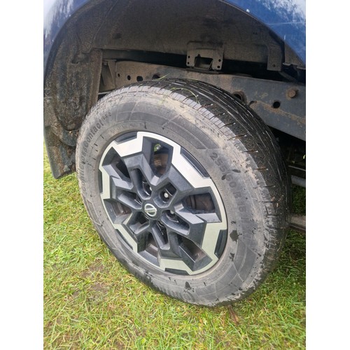 1 - Nissan Navara Tekna DCI fitted with a colour matched Truckman canopy
Registration number: DU69 VWF,
... 