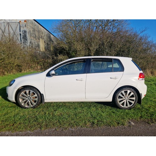 5 - Volkswagen Golf, SE TSI,
Registration number: WF10 STX,
V5: Not present,
Odometer reading: 41,636 mi... 