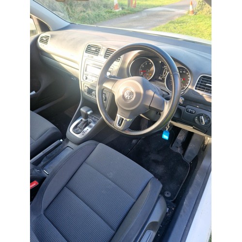 5 - Volkswagen Golf, SE TSI,
Registration number: WF10 STX,
V5: Not present,
Odometer reading: 41,636 mi... 