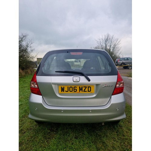 8 - Honda Jazz SE,
Registration number: WJ06 MZD,
V5: Present,
Odometer reading: 28,269 miles,
Date of f... 