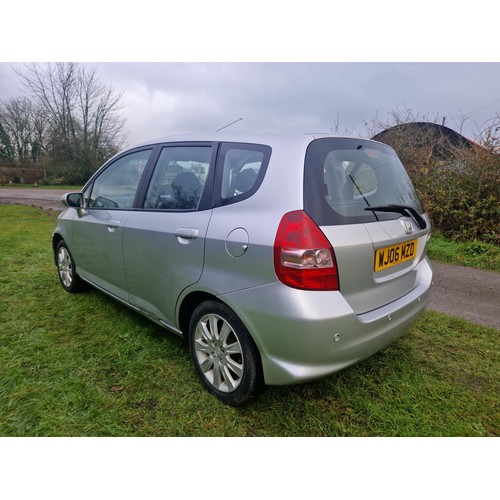 8 - Honda Jazz SE,
Registration number: WJ06 MZD,
V5: Present,
Odometer reading: 28,269 miles,
Date of f... 