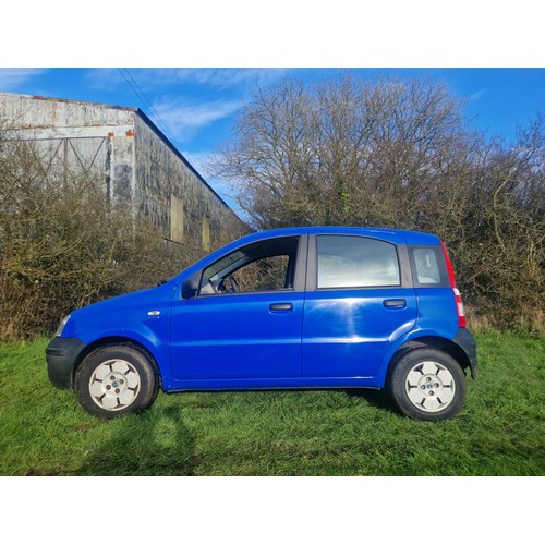 9 - Fiat Panda Active,
Registration number: WJ06 PTY,
V5: Not present,
Odometer reading: 35,659 miles, 
... 