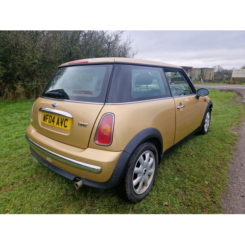 10 - Mini ONE,
Registration number: WF04 AVC,
V5: Present,
Odometer reading: 49,088 miles,
Date of first ... 