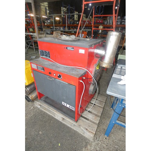 5045 - 1 x Kongskilde Benelux waste oil burning work shop heater type AT400 with 3 x lengths of flue