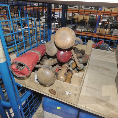 5306 - 1 x wooden box containing a quantity of various hand drills and 7 x auger bits