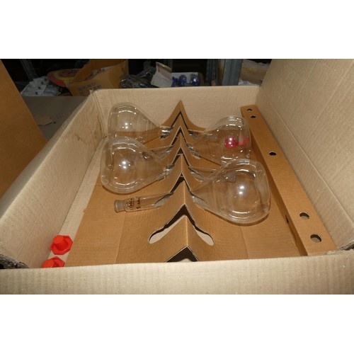 5549 - A quantity of various laboratory glassware by Volac etc. Not practical to list in detail so please v... 