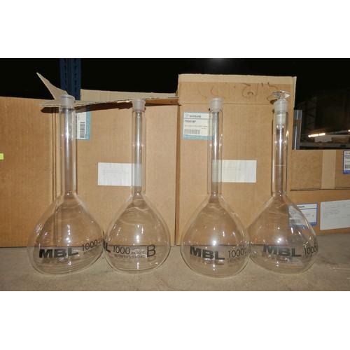 5552 - A quantity of various laboratory glassware by Bibby. Not practical to list in detail so please view ... 