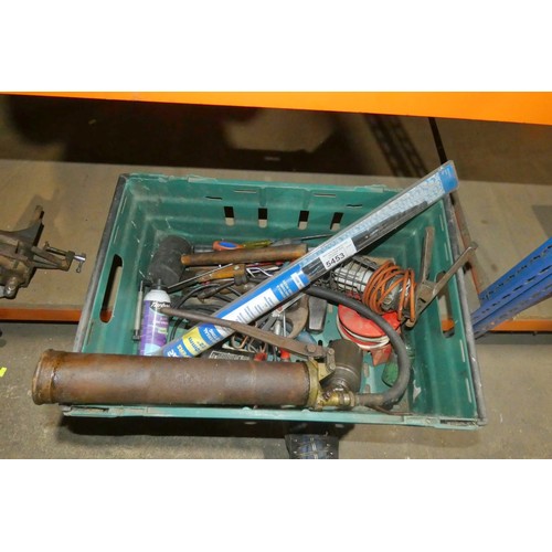 5453 - A quantity of various items including a grease gun, oil cans, hammers etc