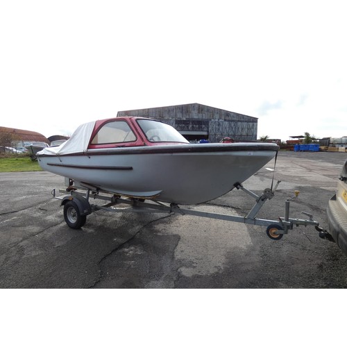 6094 - 1 x Classic Mystic cruiser with a 24V DC 2.5kw drive system by Lynch Yellowtail (no batteries). This... 