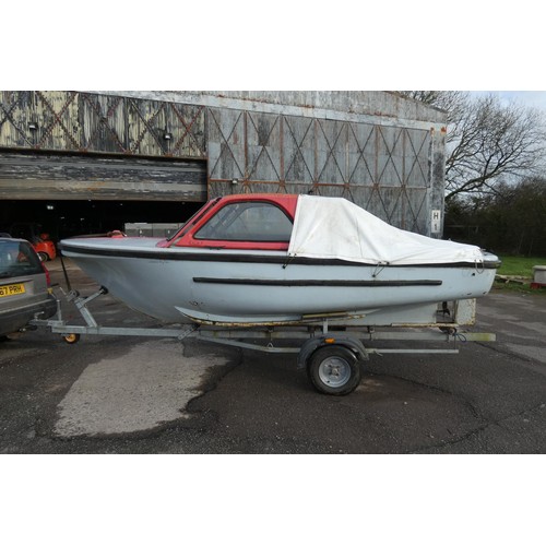 6094 - 1 x Classic Mystic cruiser with a 24V DC 2.5kw drive system by Lynch Yellowtail (no batteries). This... 