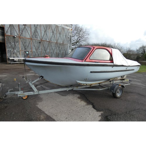 6094 - 1 x Classic Mystic cruiser with a 24V DC 2.5kw drive system by Lynch Yellowtail (no batteries). This... 