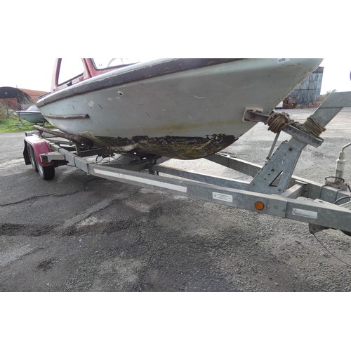 6096 - 1 x Pink Lady boat with no drive system. This boat is approx 15ft long and is supplied with a twin a... 