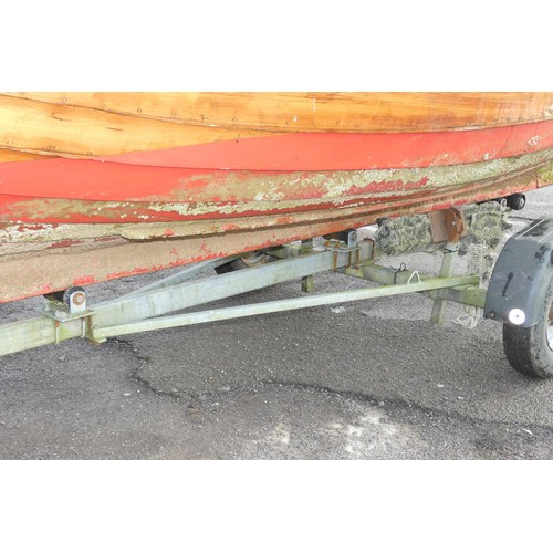 6097 - 1 x Classic Clinker boat with no drive system. This boat is approx 15ft long and is supplied with a ... 