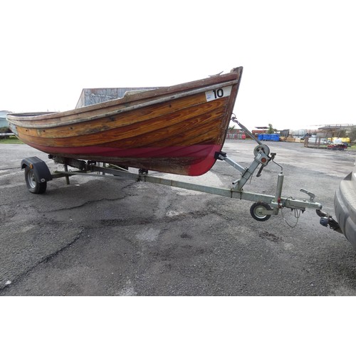 6097 - 1 x Classic Clinker boat with no drive system. This boat is approx 15ft long and is supplied with a ... 