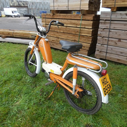 13 - Honda Novio 49cc moped,
Registration number: HGL 855N,
V5: Present,
Odometer reading: 1,926 miles,
D... 