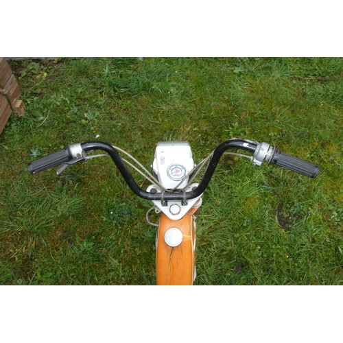 13 - Honda Novio 49cc moped,
Registration number: HGL 855N,
V5: Present,
Odometer reading: 1,926 miles,
D... 