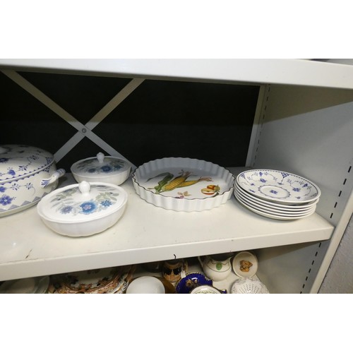 3037 - A collection of blue and white dinnerware, ornaments and other items (two shelves)