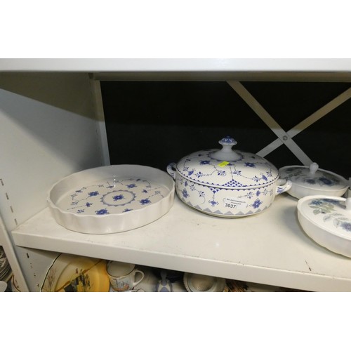 3037 - A collection of blue and white dinnerware, ornaments and other items (two shelves)