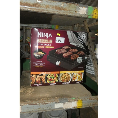 1056 - A tabletop grill and flat plate by Ninja type Sizzle - trade