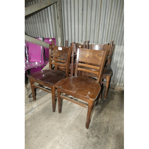 1093 - 6 x wooden dinning chairs