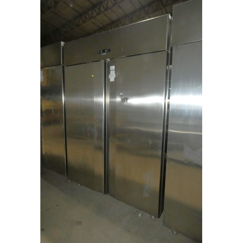 1015 - A large commercial stainless steel 2 door catering fridge by Matricola type SPA-TN-140 - please note... 