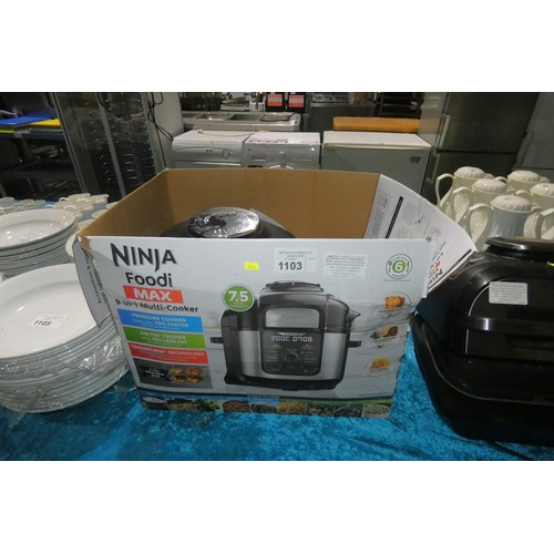 1103 - A 9-in-1 multicooker by Ninja type Foodi boxed - trade