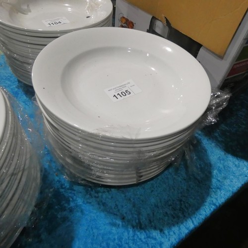 1105 - 20 large white dishes by Arcoroc Hotelware approx 30cm