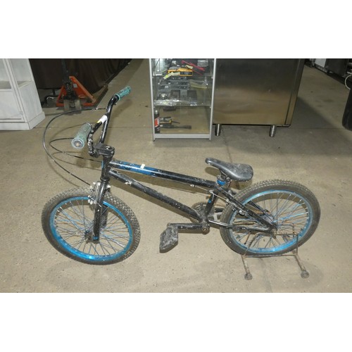 2108 - 1 x BMX type bike by Verde