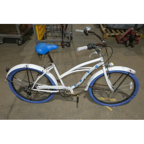 2112 - 1 x Beach Cruiser ladies bike