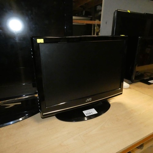 2501 - A 19 inch LCD DVD combi type LT-19DK1BJ comes with a stand - trade