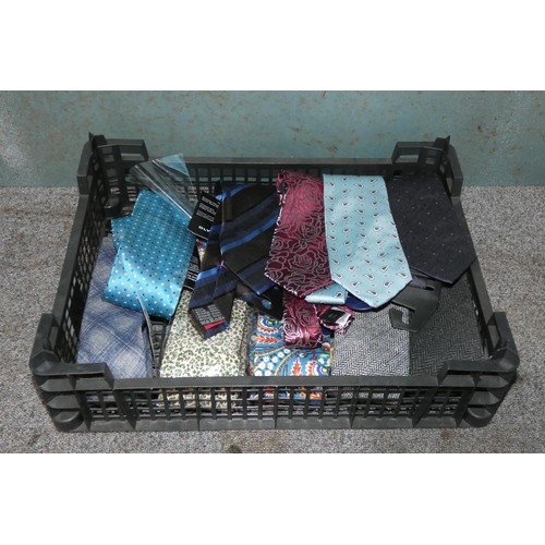 630 - 10 various colour neck ties, please see pictures for more details, contents of 1 basket, basket not ... 