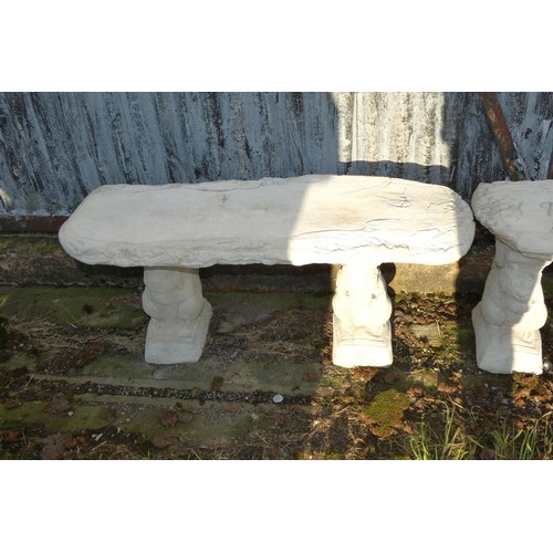 2634 - A concrete wood/log effect garden bench with Squirrel plinths