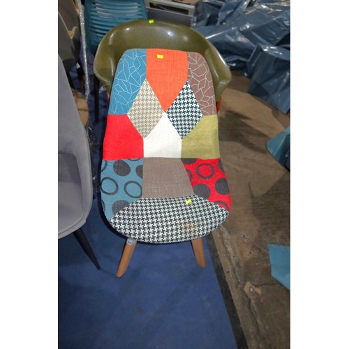 462 - 1 x patchwork upholstered chair - Already assembled