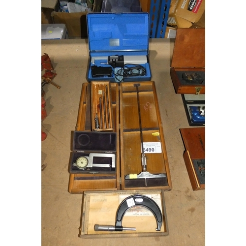 5490 - A quantity of various precision engineering items including a Moore and Wright digital micrometer, a... 