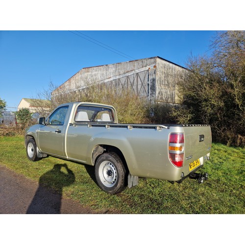 4 - Mazda BT-50, Single Cab Pick Up,
Registration number: WF08 JFN,
V5: Present,
Odometer reading: 36,37... 