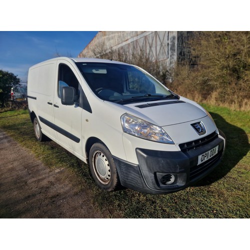 29 - Peugeot Expert
Registration number: DP11 ODA,
V5: Present,
Odometer reading: 98,053 miles, 
Date of ... 