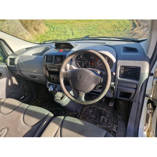 29 - Peugeot Expert
Registration number: DP11 ODA,
V5: Present,
Odometer reading: 98,053 miles, 
Date of ... 