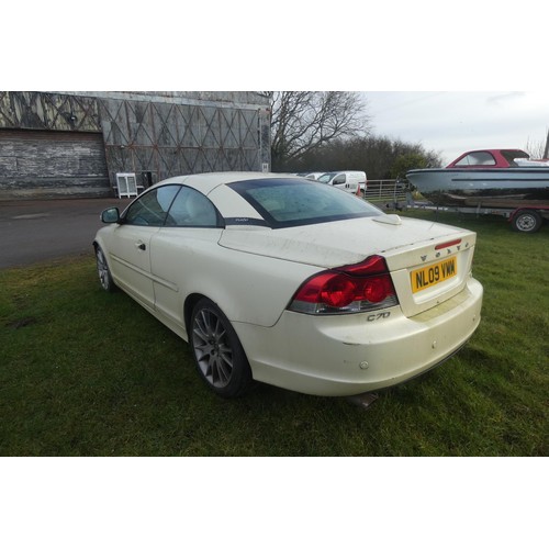 1 - Volvo C70  SE LUX Premium T5, Convertible,
Registration number: NL09 VMM,
V5: Present
Odometer readi... 