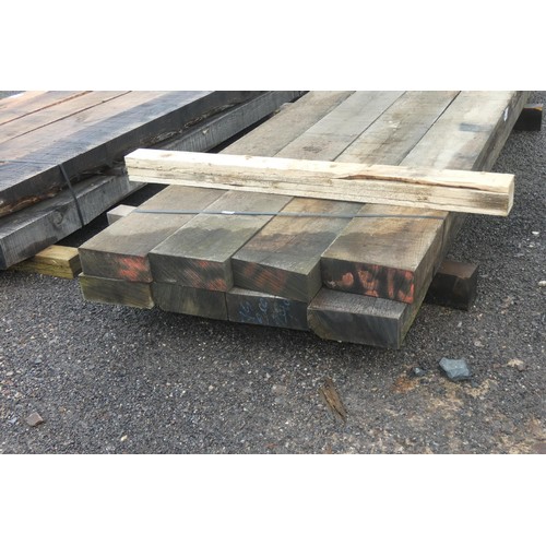 7036 - 8 x oak sleepers each measuring approx 19.5 x 7 x 240cm - Bottom stack