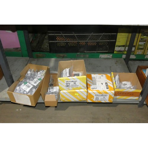 5957 - A quantity of various LED dimmer modules. Contents of 1 shelf