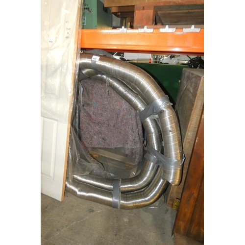 5995 - 1 x length of stainless steel flexible flue diameter approx 5 inch