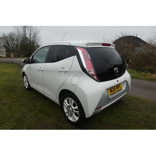 10 - Toyota Aygo X-Pure VVT-I,
Registration number: WG16 MPE,
V5: Present with lots of service history
Od... 