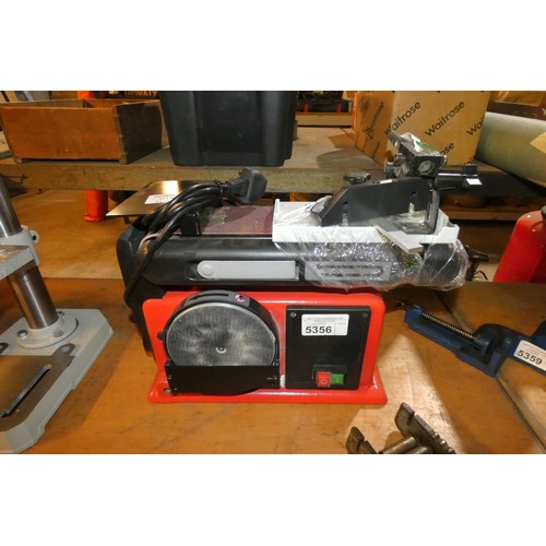 5356 - 1 x Workshop AW150BDS bench top belt and disc sander 240v. Working when tested and please note that ... 