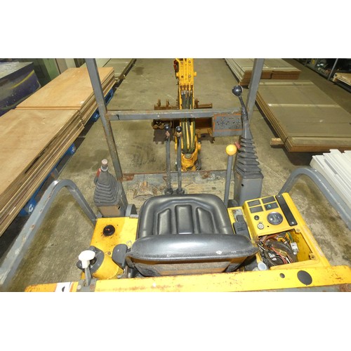 6990 - 1 x JCB 801.4 mini digger, hour meter reads 3498.4 hours, 1.4 ton, supplied with 3 x buckets compris... 