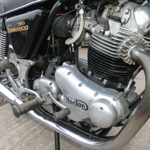 22 - Norton Commando 750 1973,
Registration number: PUM 45M,
V5 present with some old MoTs, and Haynes Ma... 