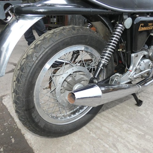 22 - Norton Commando 750 1973,
Registration number: PUM 45M,
V5 present with some old MoTs, and Haynes Ma... 